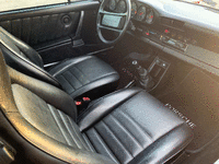 Image 7 of 8 of a 1985 PORSCHE 911 TARGA