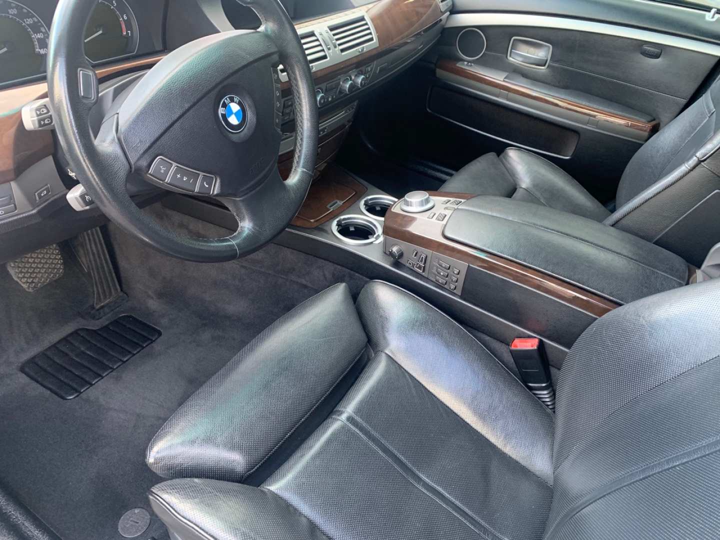 7th Image of a 2006 BMW 7 SERIES 750LI