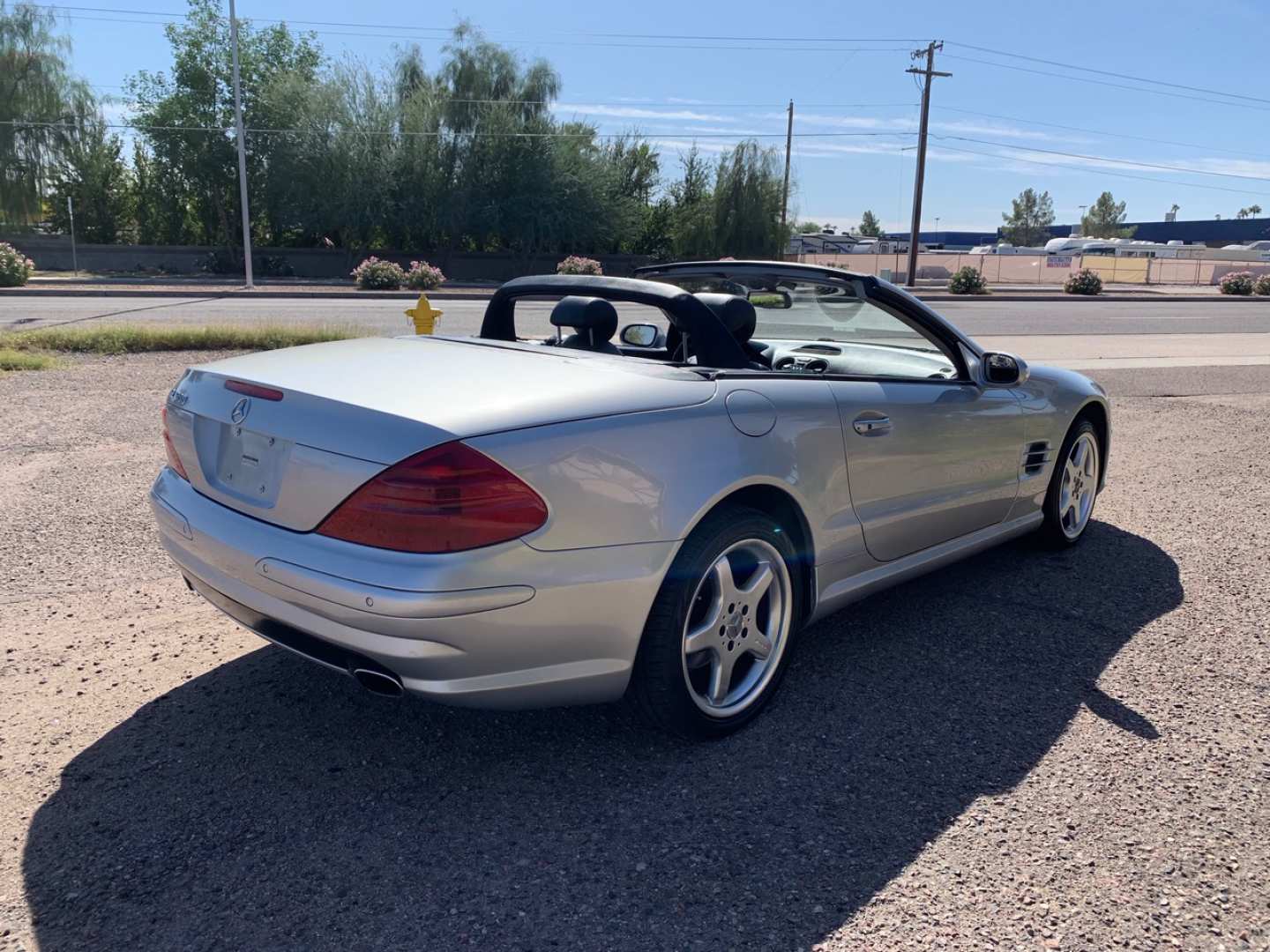 4th Image of a 2003 MERCEDES-BENZ SL-CLASS SL500