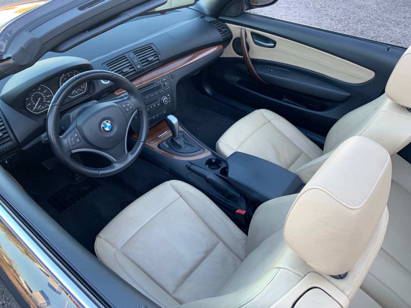 4th Image of a 2008 BMW 1 SERIES 135I