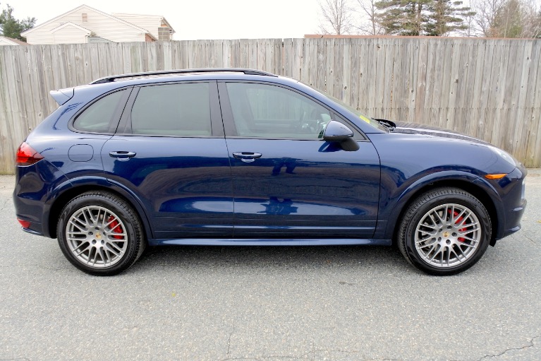 2nd Image of a 2013 PORSCHE CAYENNE TURBO