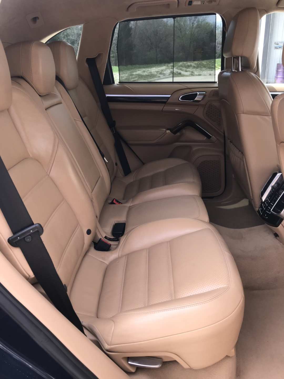 8th Image of a 2013 PORSCHE CAYENNE TURBO