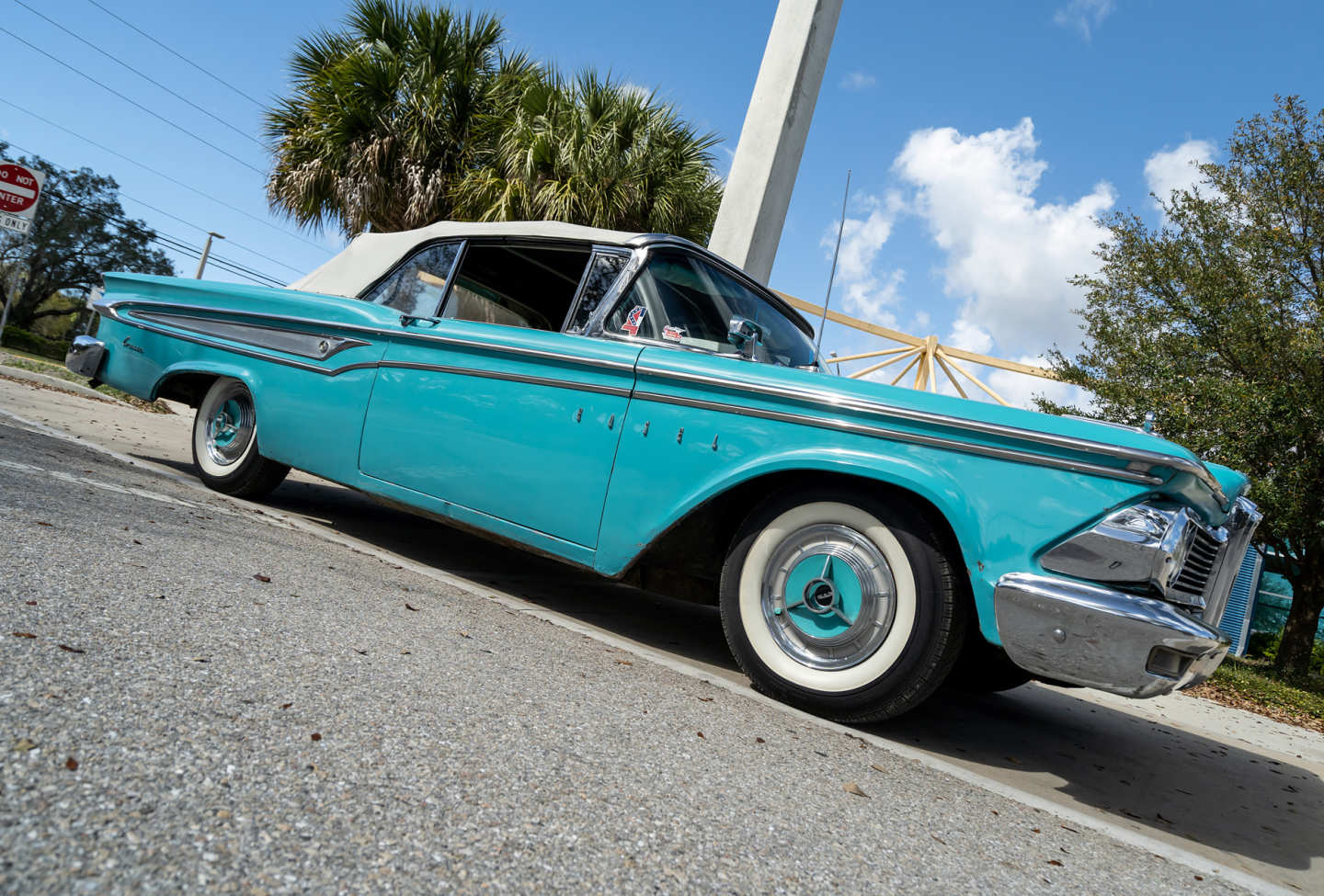 2nd Image of a 1959 EDSEL CORSAIR