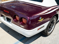 Image 20 of 38 of a 1995 CHEVROLET CORVETTE PACE CAR
