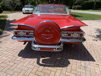 Image 11 of 33 of a 1960 CHEVROLET IMPALA