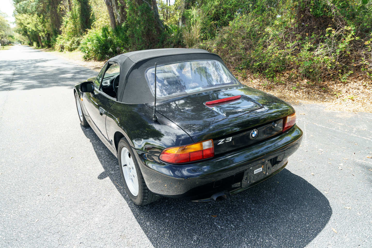 6th Image of a 1996 BMW Z3