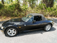 Image 4 of 38 of a 1996 BMW Z3