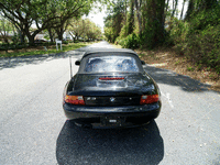 Image 8 of 38 of a 1996 BMW Z3