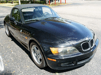 Image 16 of 38 of a 1996 BMW Z3