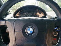 Image 27 of 38 of a 1996 BMW Z3