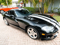 Image 1 of 26 of a 2000 DODGE VIPER