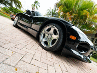 Image 3 of 26 of a 2000 DODGE VIPER
