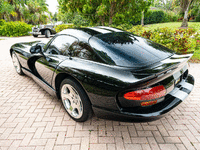 Image 8 of 26 of a 2000 DODGE VIPER