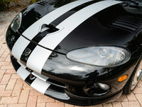 Image 16 of 26 of a 2000 DODGE VIPER