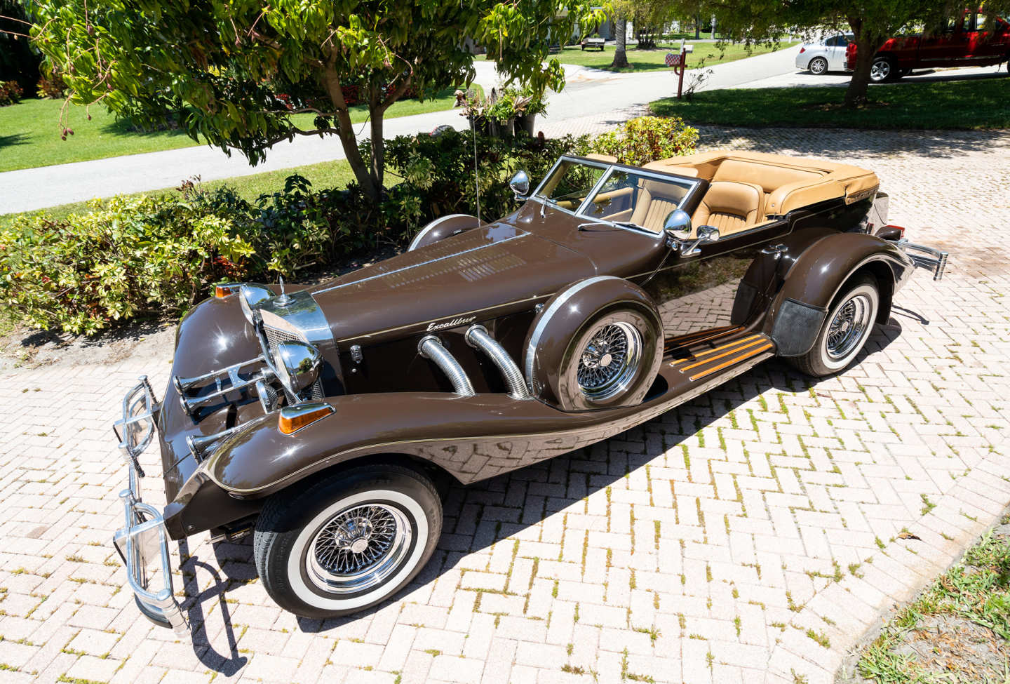 1st Image of a 1984 EXCALIBUR SSP PHAETON