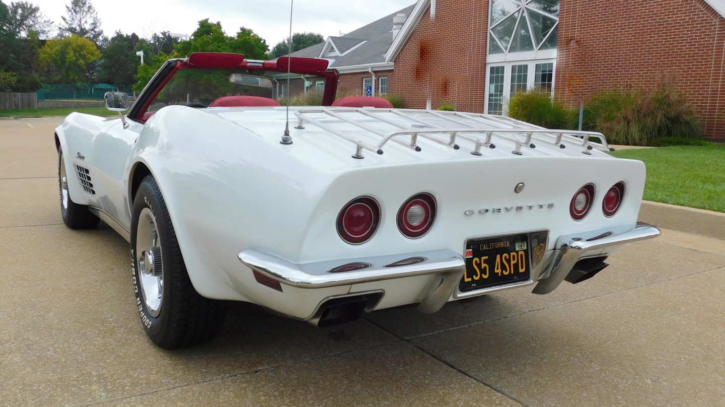 3rd Image of a 1971 CHEVROLET CORVETTE