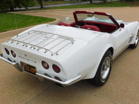 Image 2 of 10 of a 1971 CHEVROLET CORVETTE