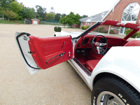 Image 7 of 10 of a 1971 CHEVROLET CORVETTE