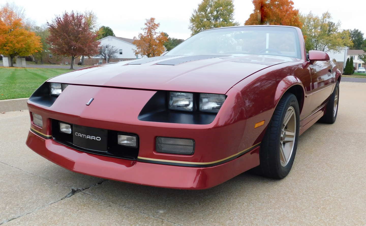 0th Image of a 1987 CHEVROLET CAMARO IROC