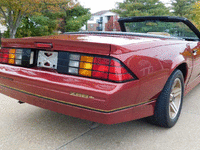 Image 2 of 9 of a 1987 CHEVROLET CAMARO IROC