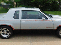 Image 7 of 10 of a 1984 OLDSMOBILE HURST EDITION