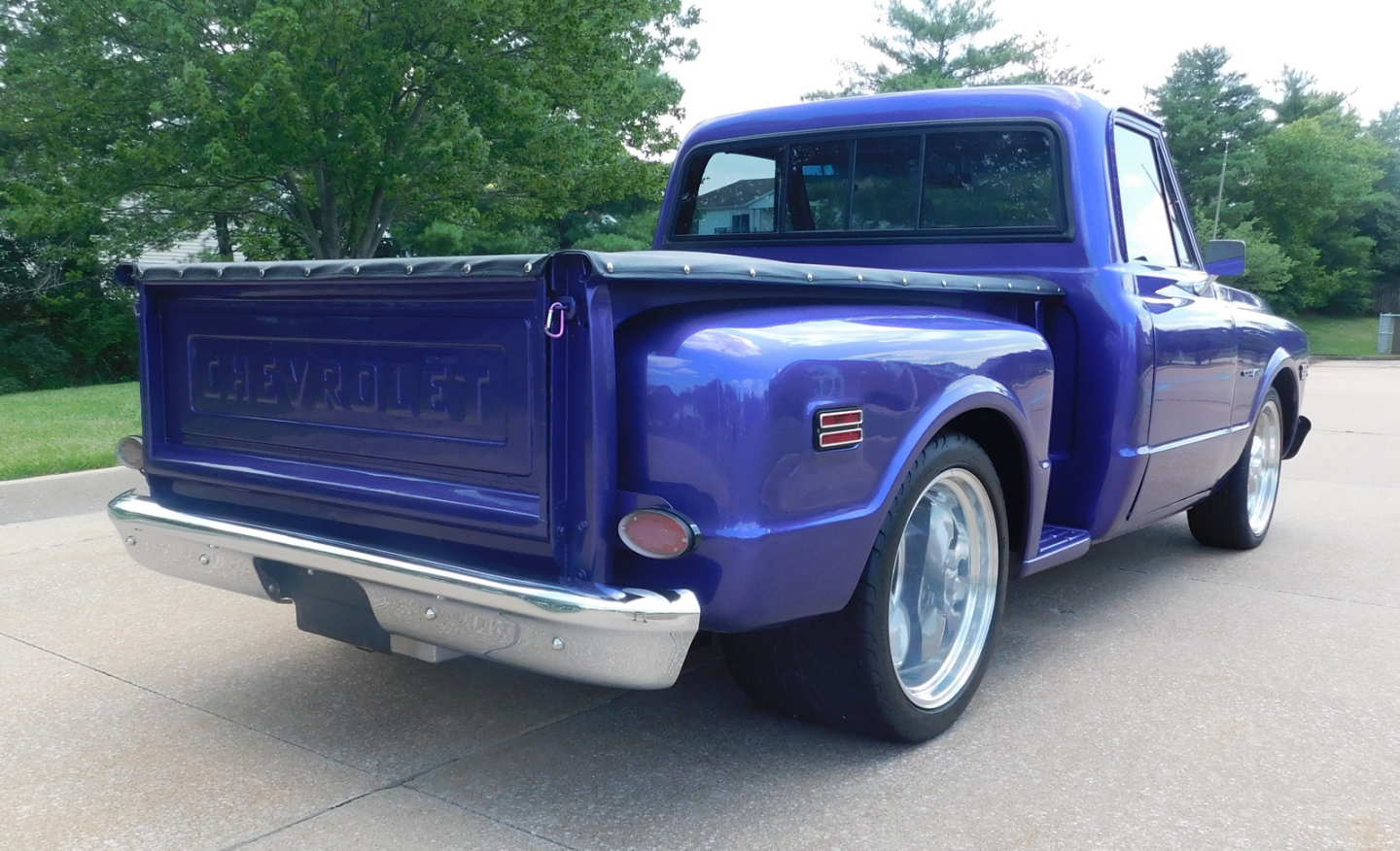 2nd Image of a 1969 CHEVROLET C10