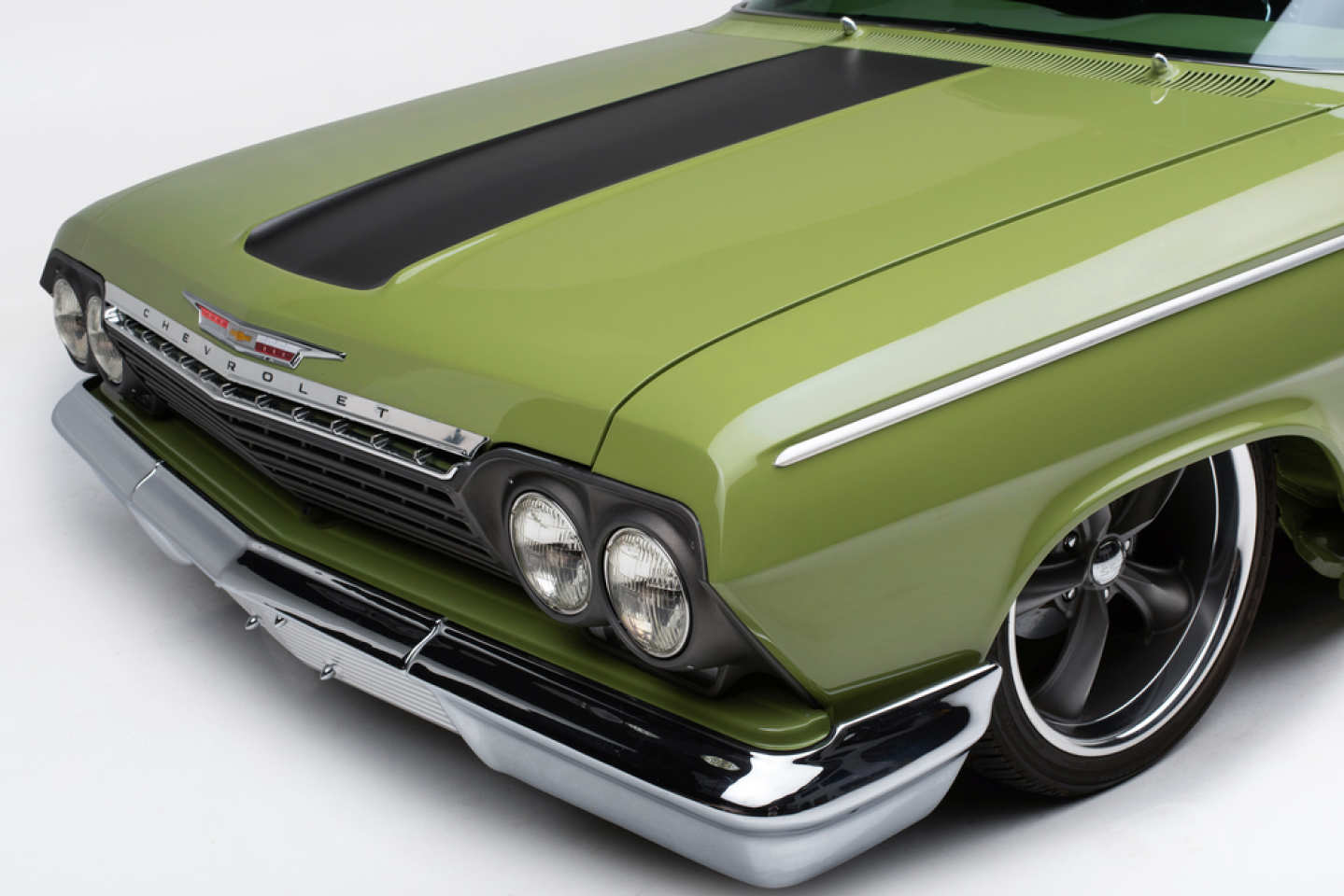 2nd Image of a 1962 CHEVROLET BISCAYNE