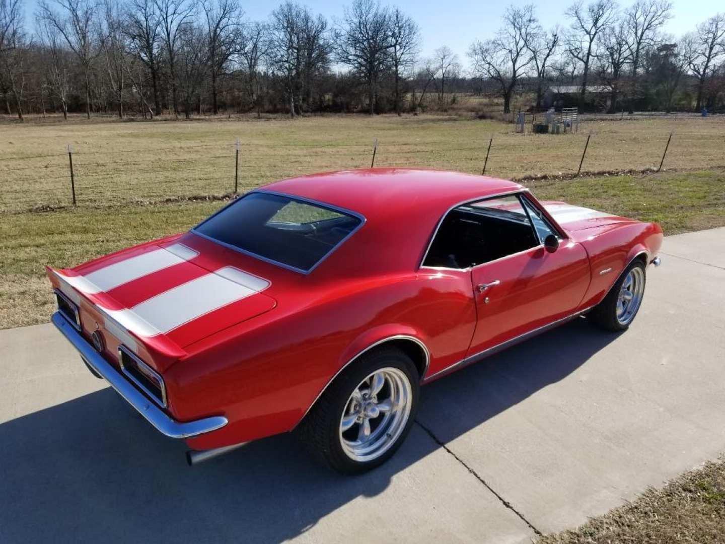 2nd Image of a 1967 CHEVROLET CAMARO