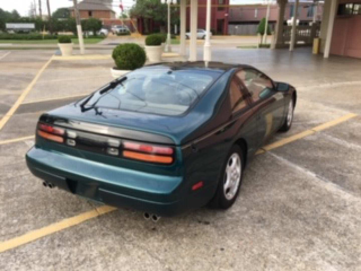 3rd Image of a 1996 NISSAN 300ZX