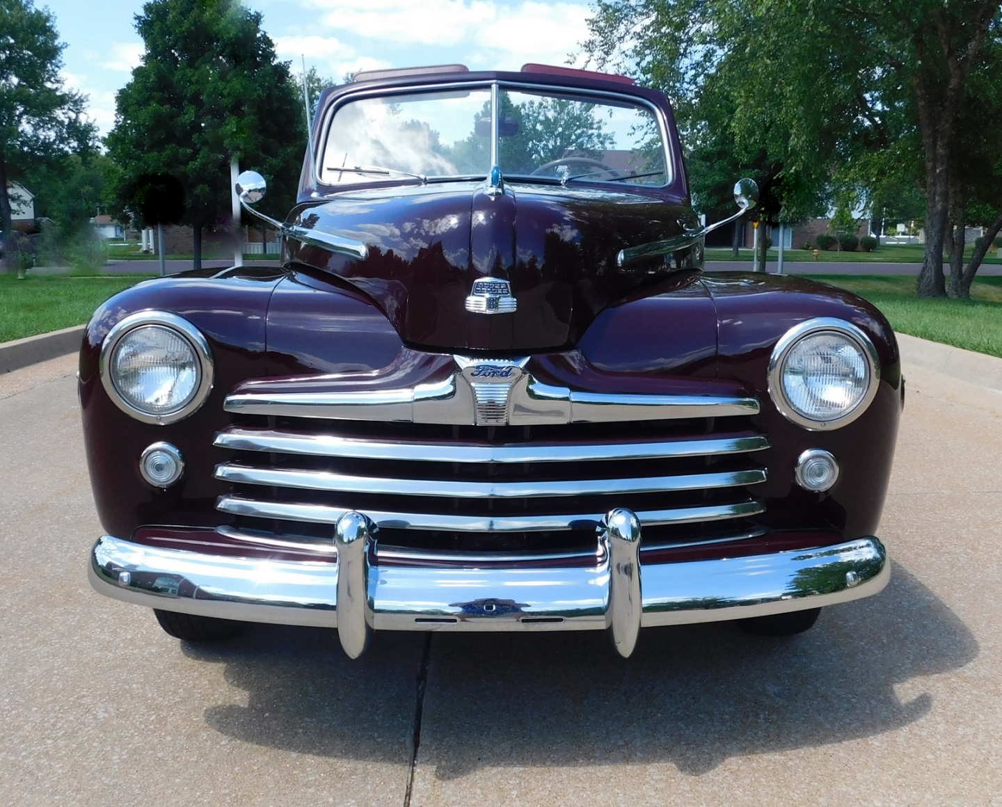 2nd Image of a 1948 FORD SUPER DELUXE