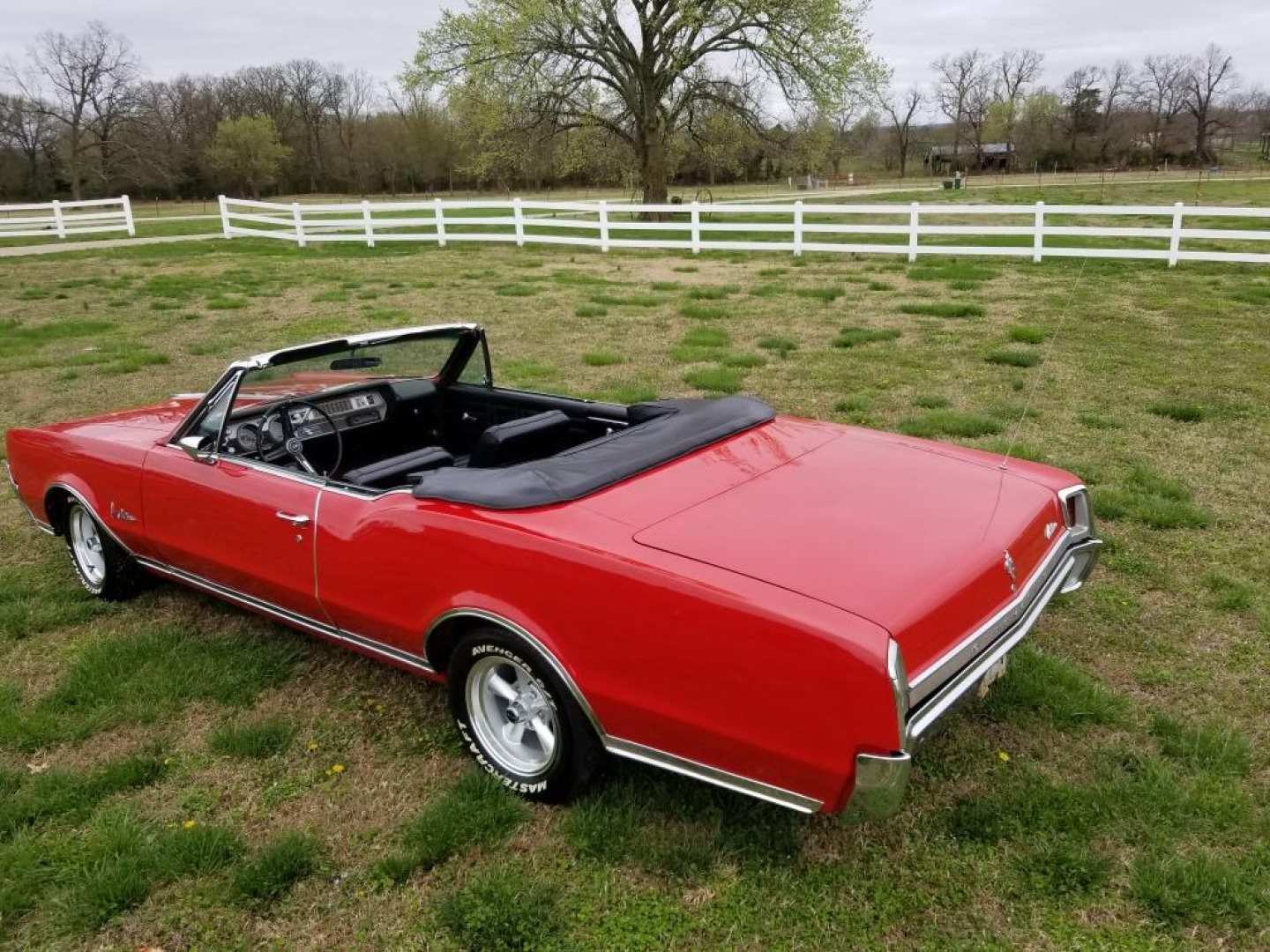 4th Image of a 1967 OLDSMOBILE CUTLASS
