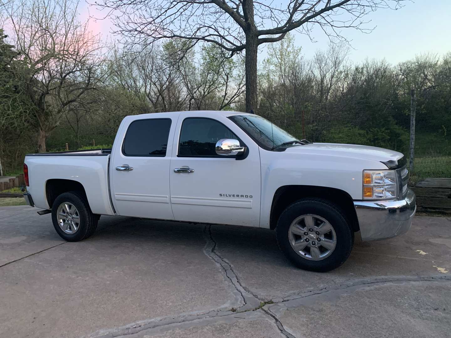 0th Image of a 2012 CHEVROLET SILVERADO 1500 LT