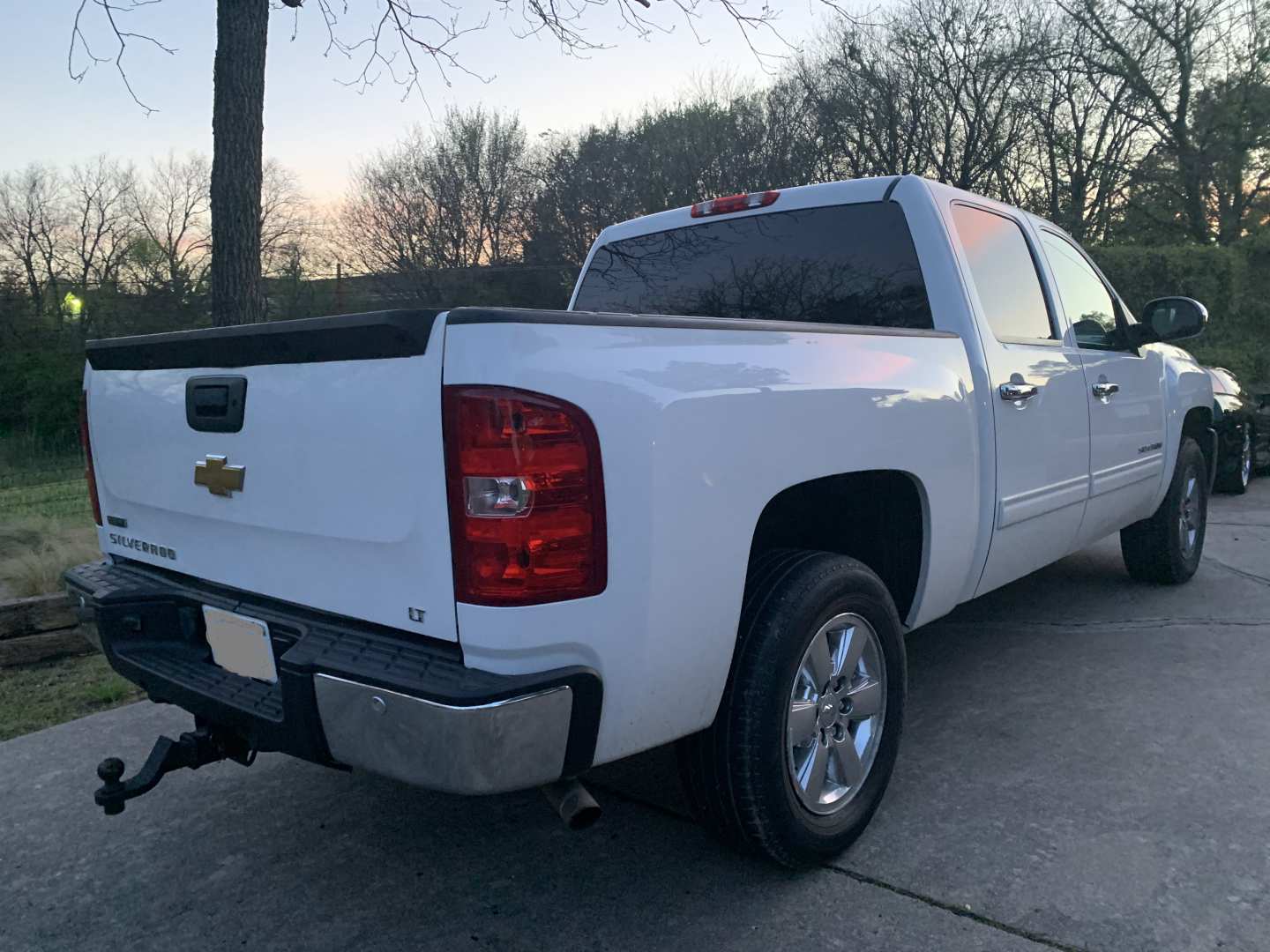 3rd Image of a 2012 CHEVROLET SILVERADO 1500 LT