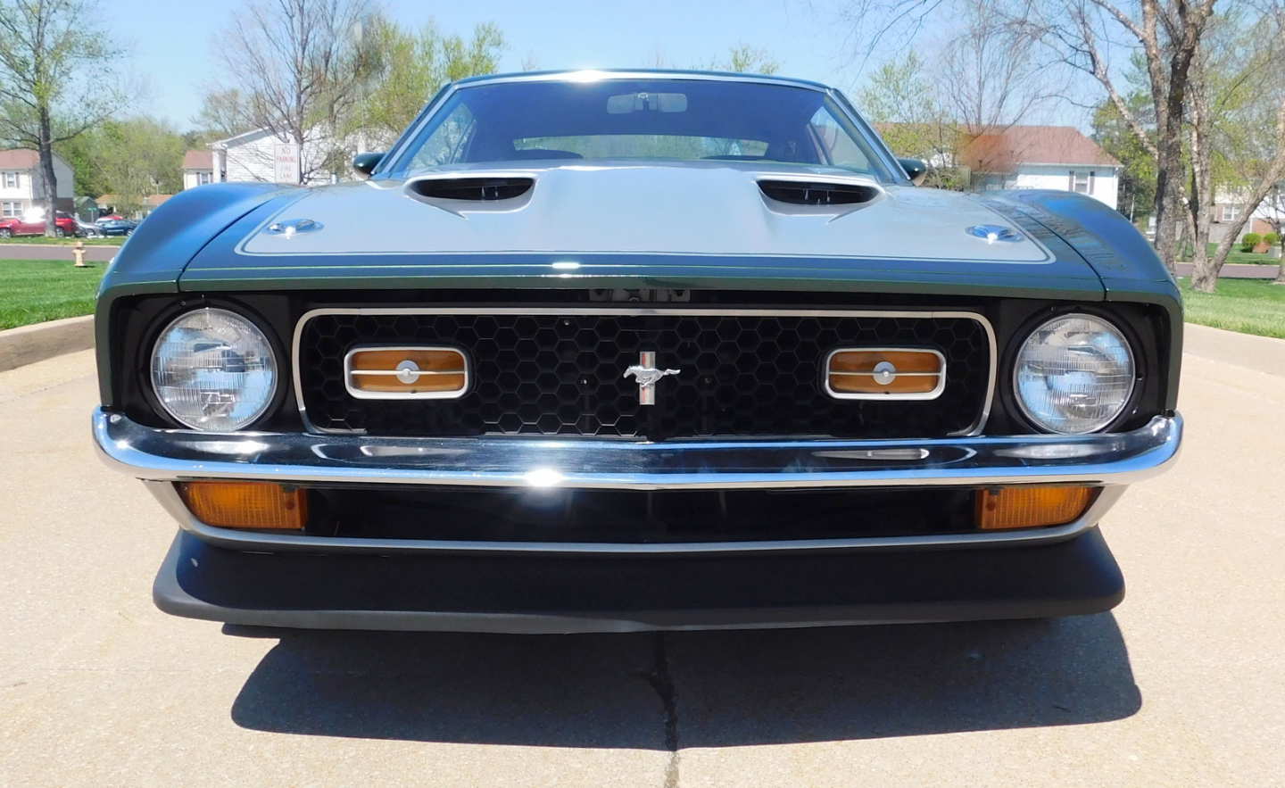 2nd Image of a 1971 FORD MUSTANG BOSS 351