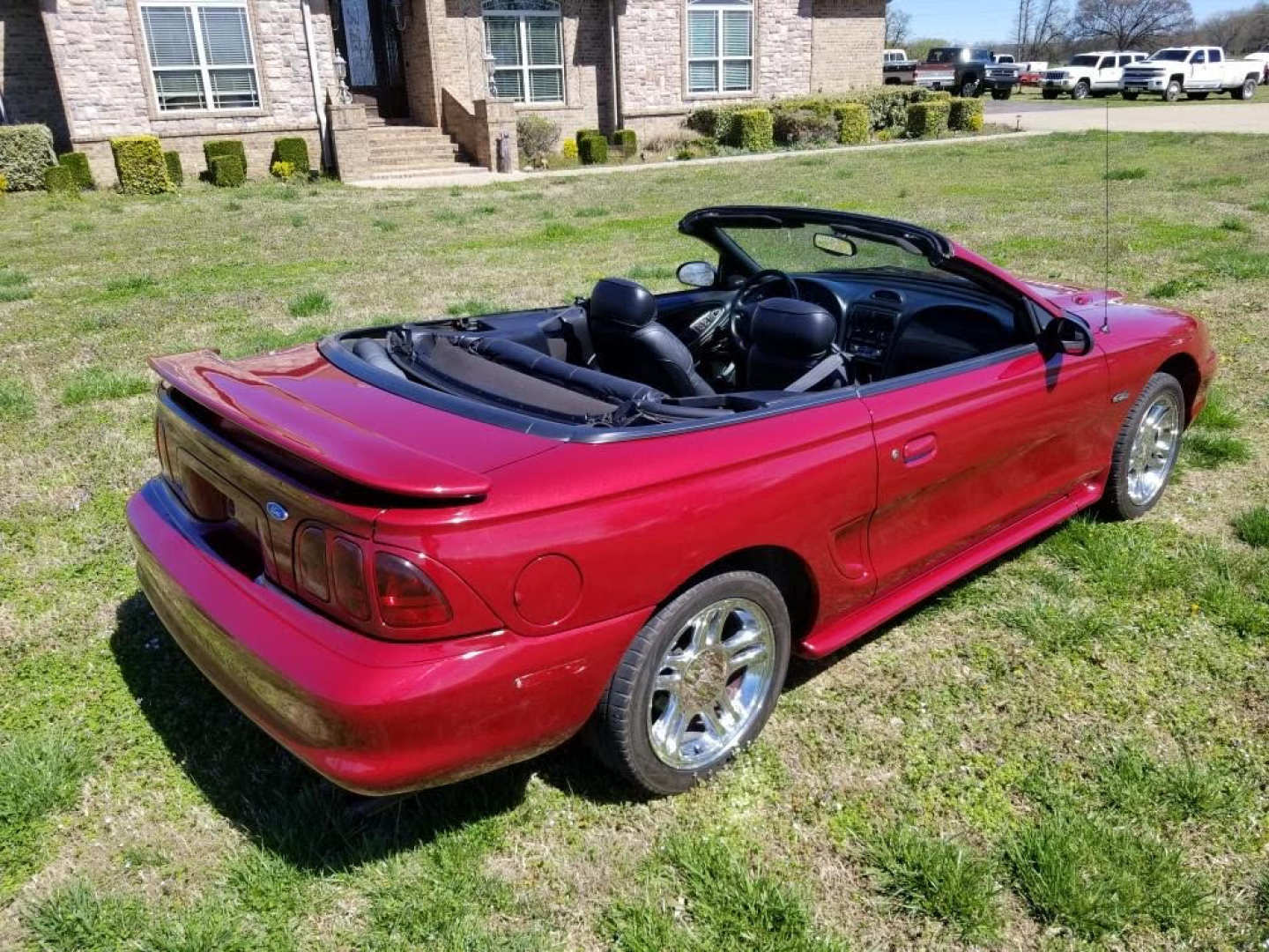 2nd Image of a 1996 FORD MUSTANG