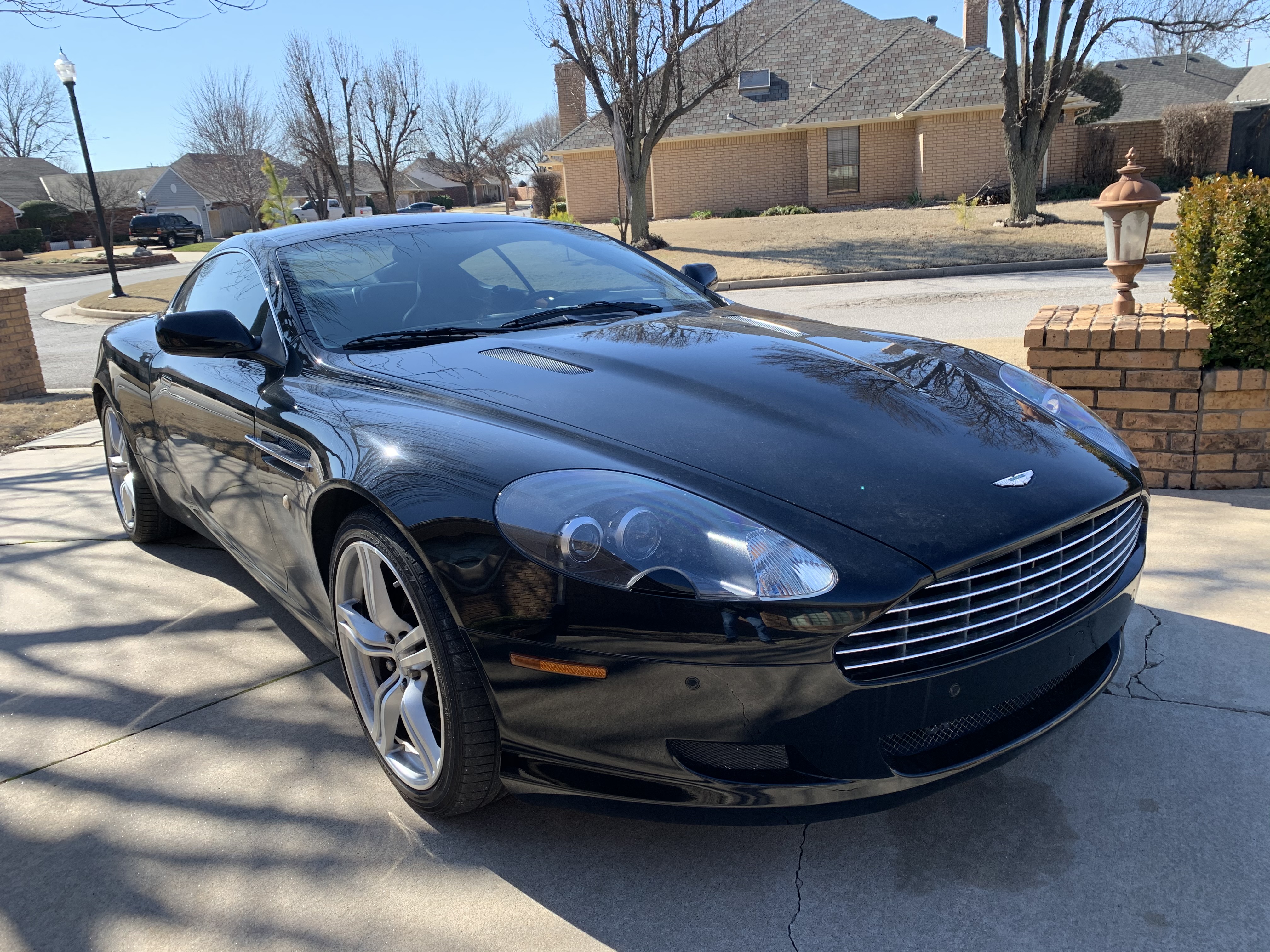 3rd Image of a 2008 ASTON MARTIN DB9