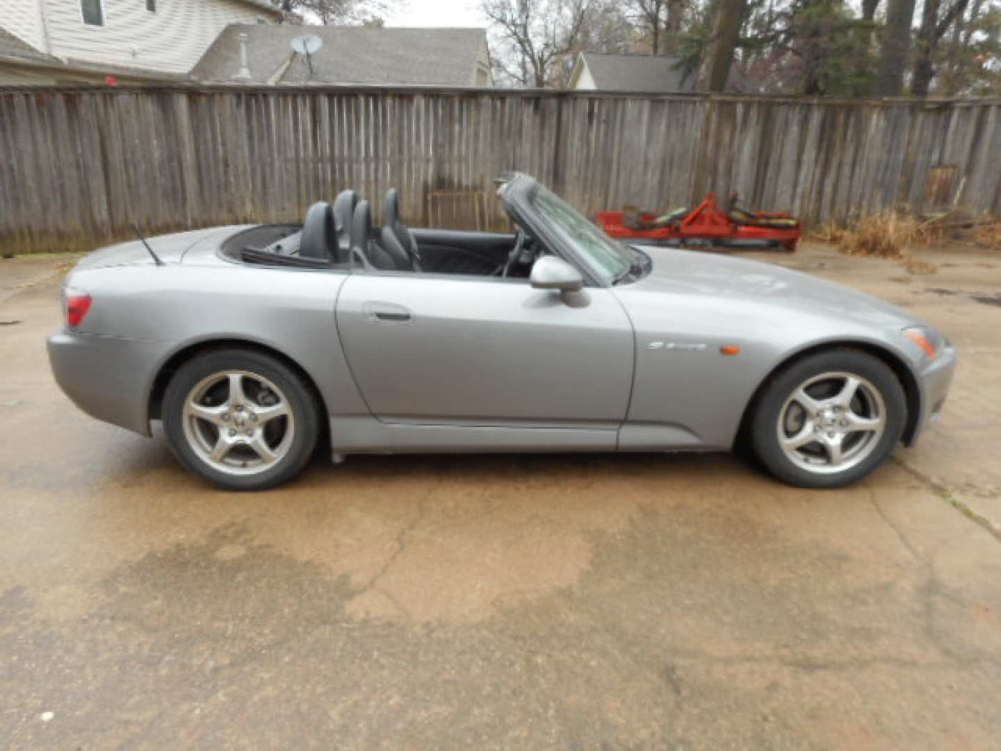 2nd Image of a 2001 HONDA S2000