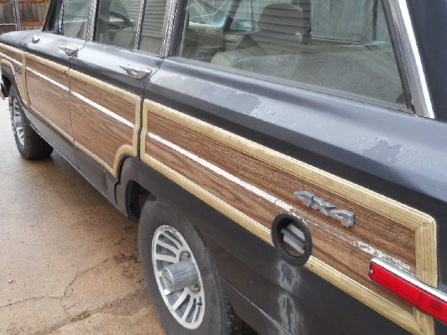 6th Image of a 1990 JEEP GRAND WAGONEER