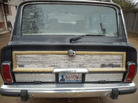Image 10 of 16 of a 1990 JEEP GRAND WAGONEER
