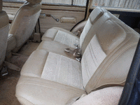Image 14 of 16 of a 1990 JEEP GRAND WAGONEER