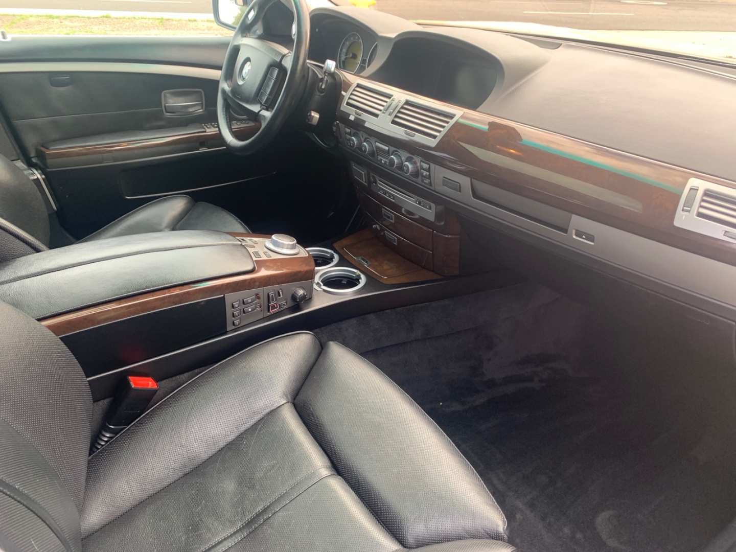 8th Image of a 2006 BMW 7 SERIES 750LI