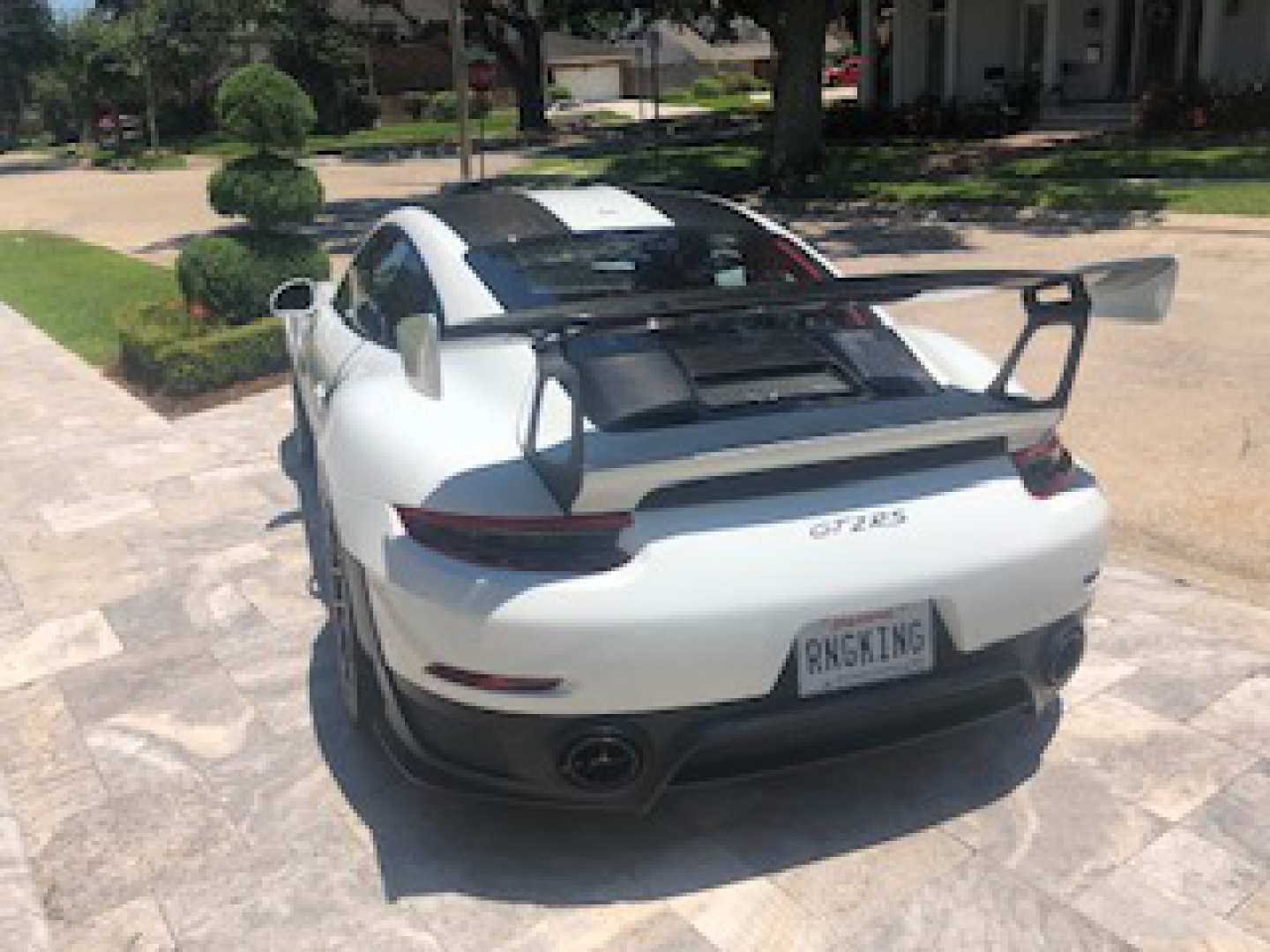 3rd Image of a 2018 PORSCHE 911 GT2 RS