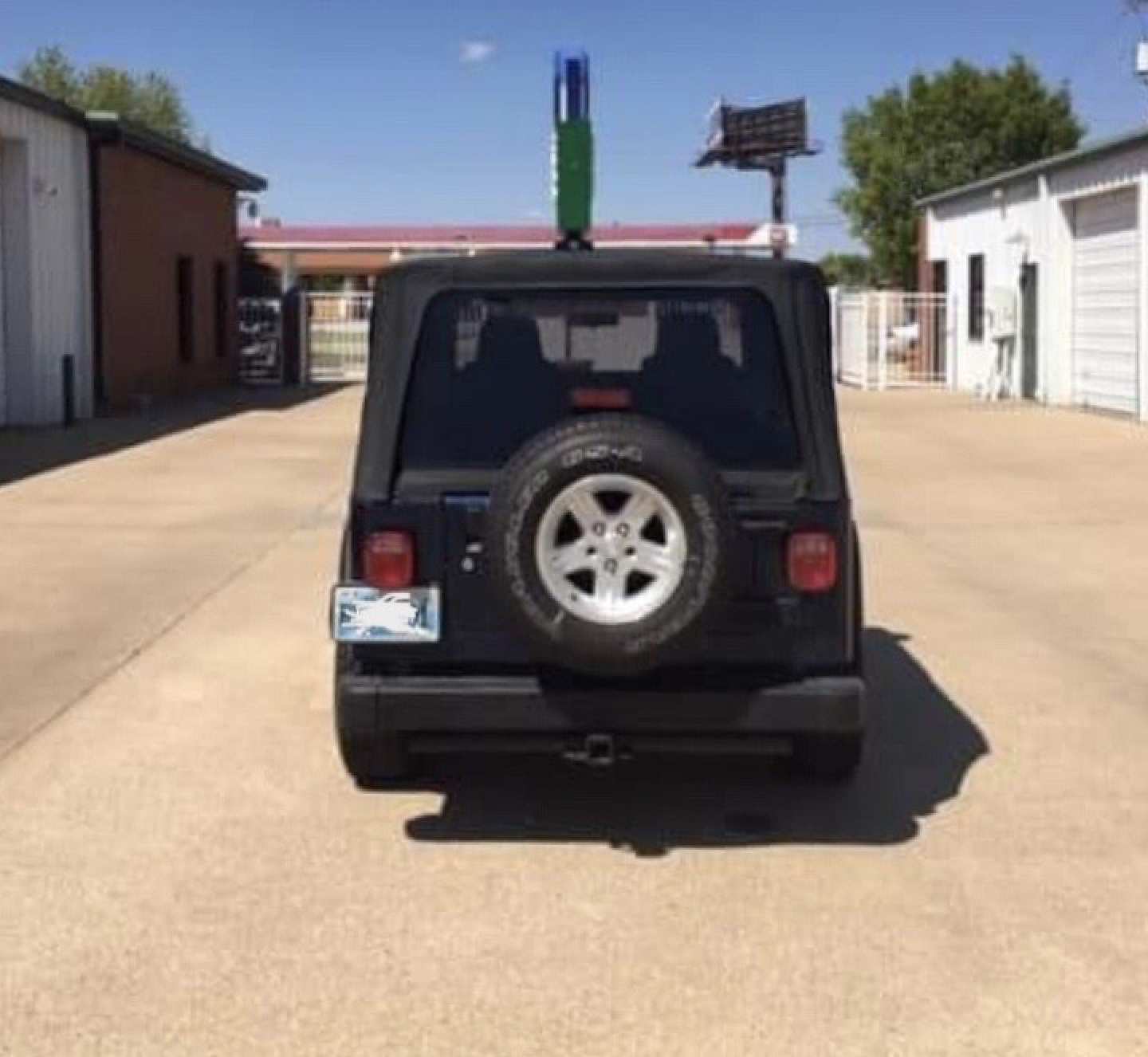 2nd Image of a 2005 JEEP WRANGLER
