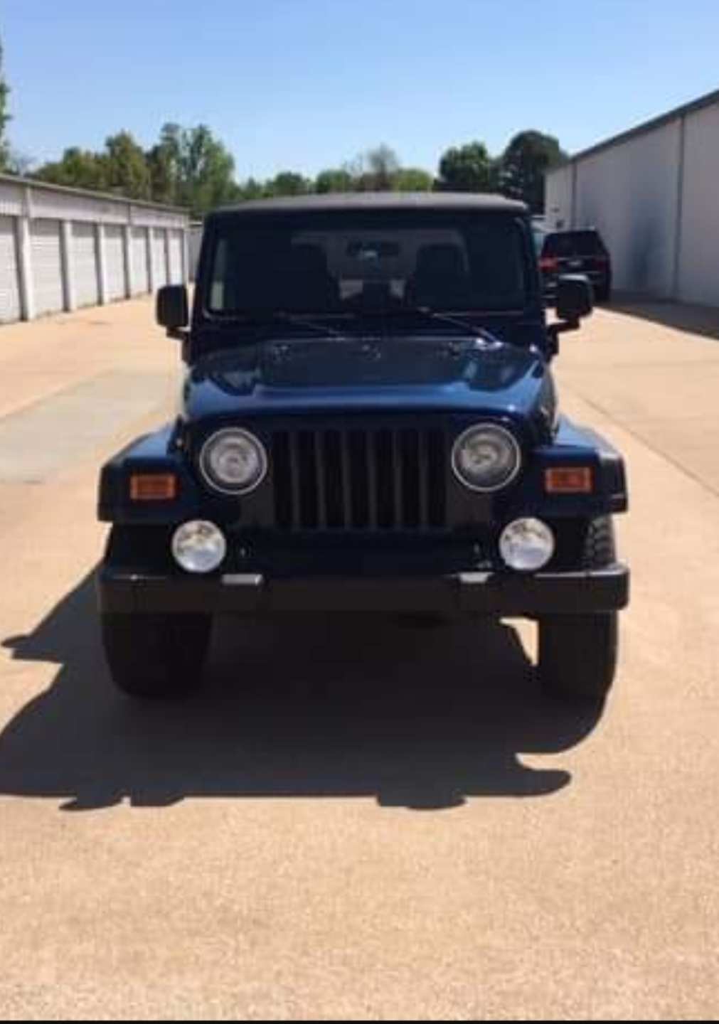 3rd Image of a 2005 JEEP WRANGLER