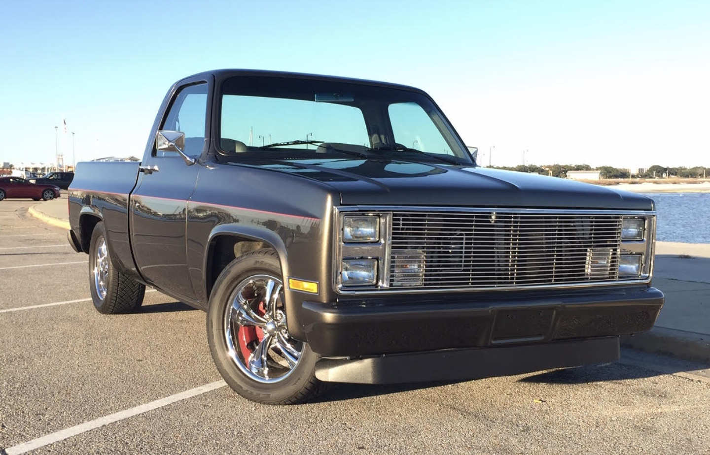 4th Image of a 1984 CHEVROLET C10