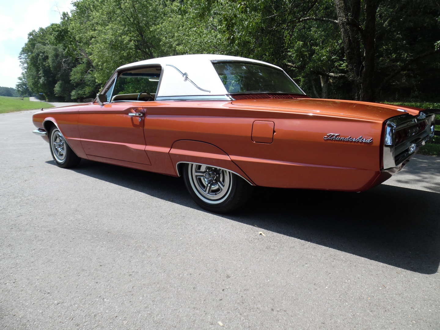 1st Image of a 1966 FORD THUNDERBIRD