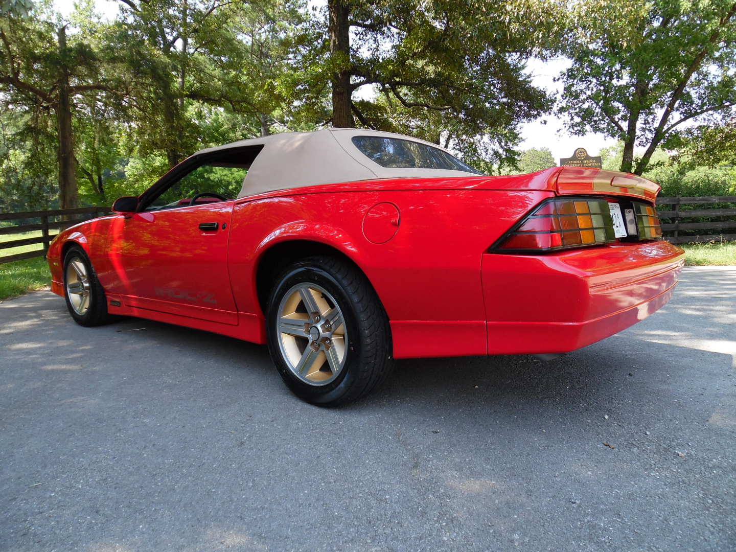 1st Image of a 1989 CHEVROLET CAMARO IROC-Z