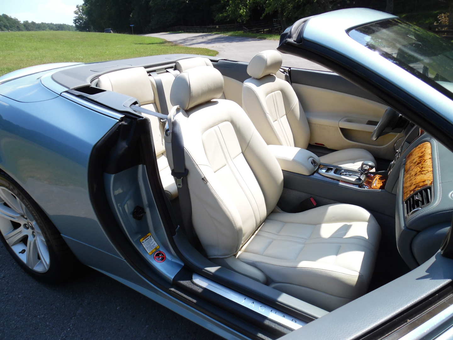 7th Image of a 2007 JAGUAR XK XK