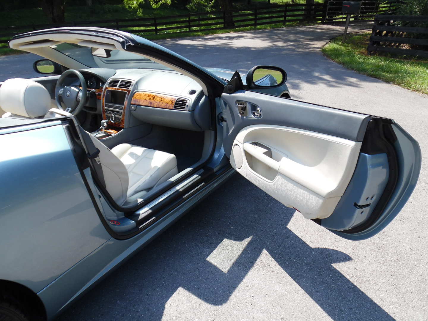 8th Image of a 2007 JAGUAR XK XK