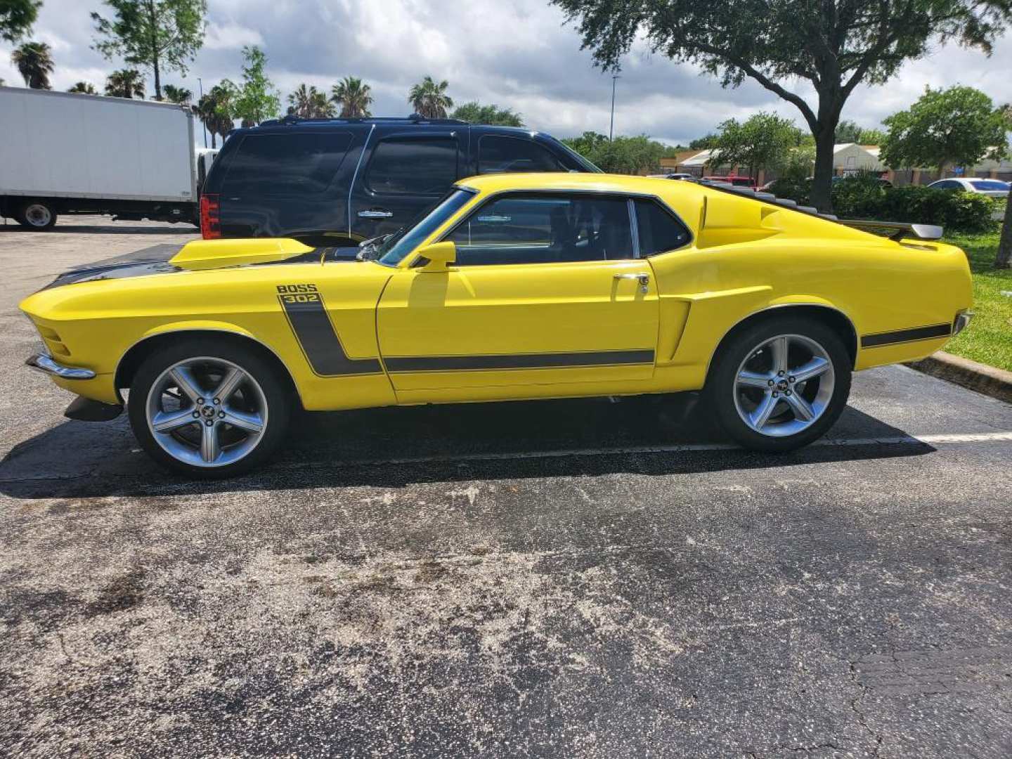 3rd Image of a 1970 FORD MUSTANG